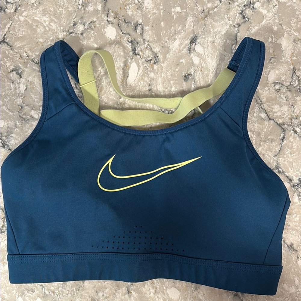 Nike Women's Blue Sports Bra; Size Medium